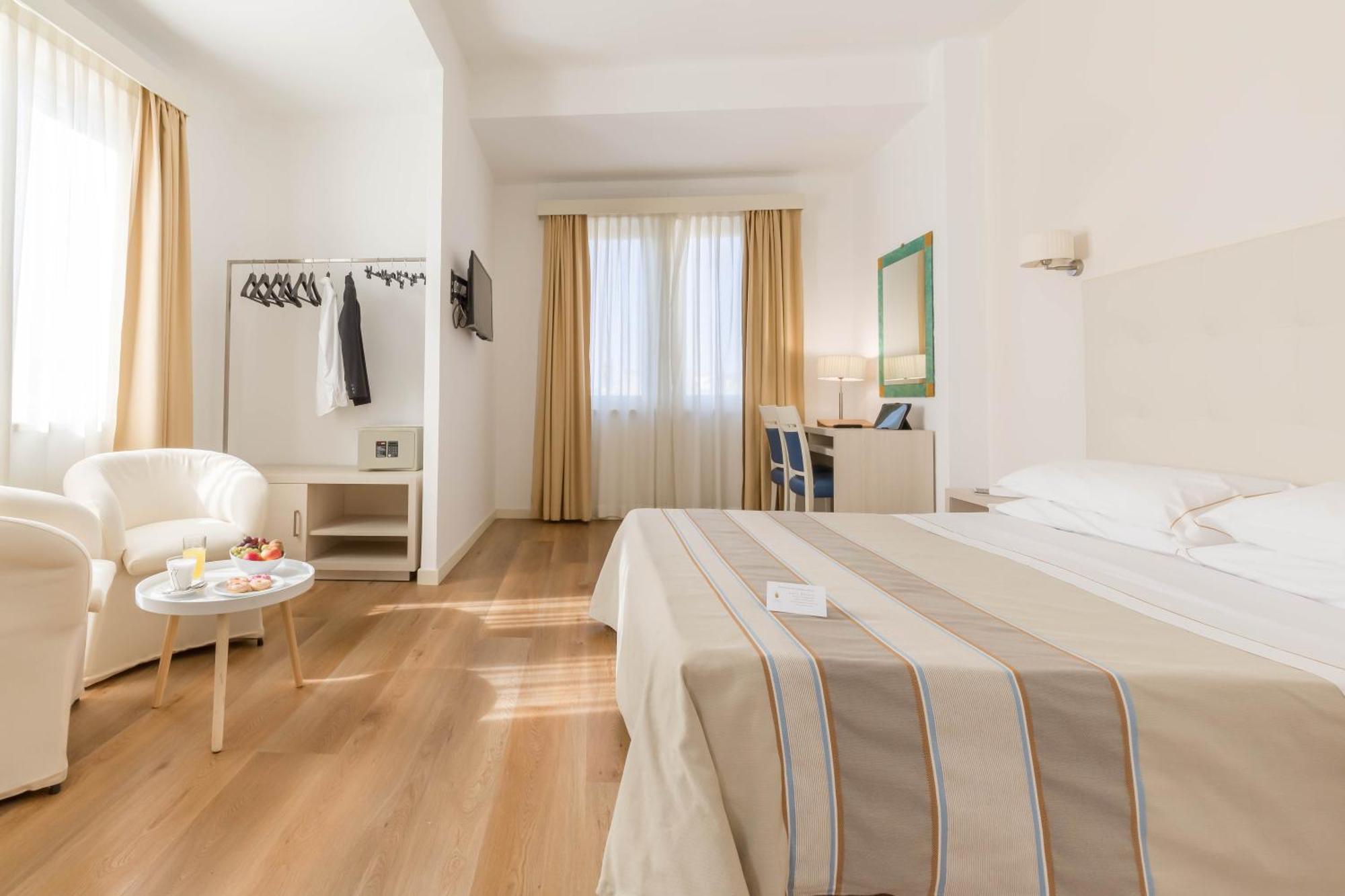 Hotel Catalunya Alghero Ngoại thất bức ảnh