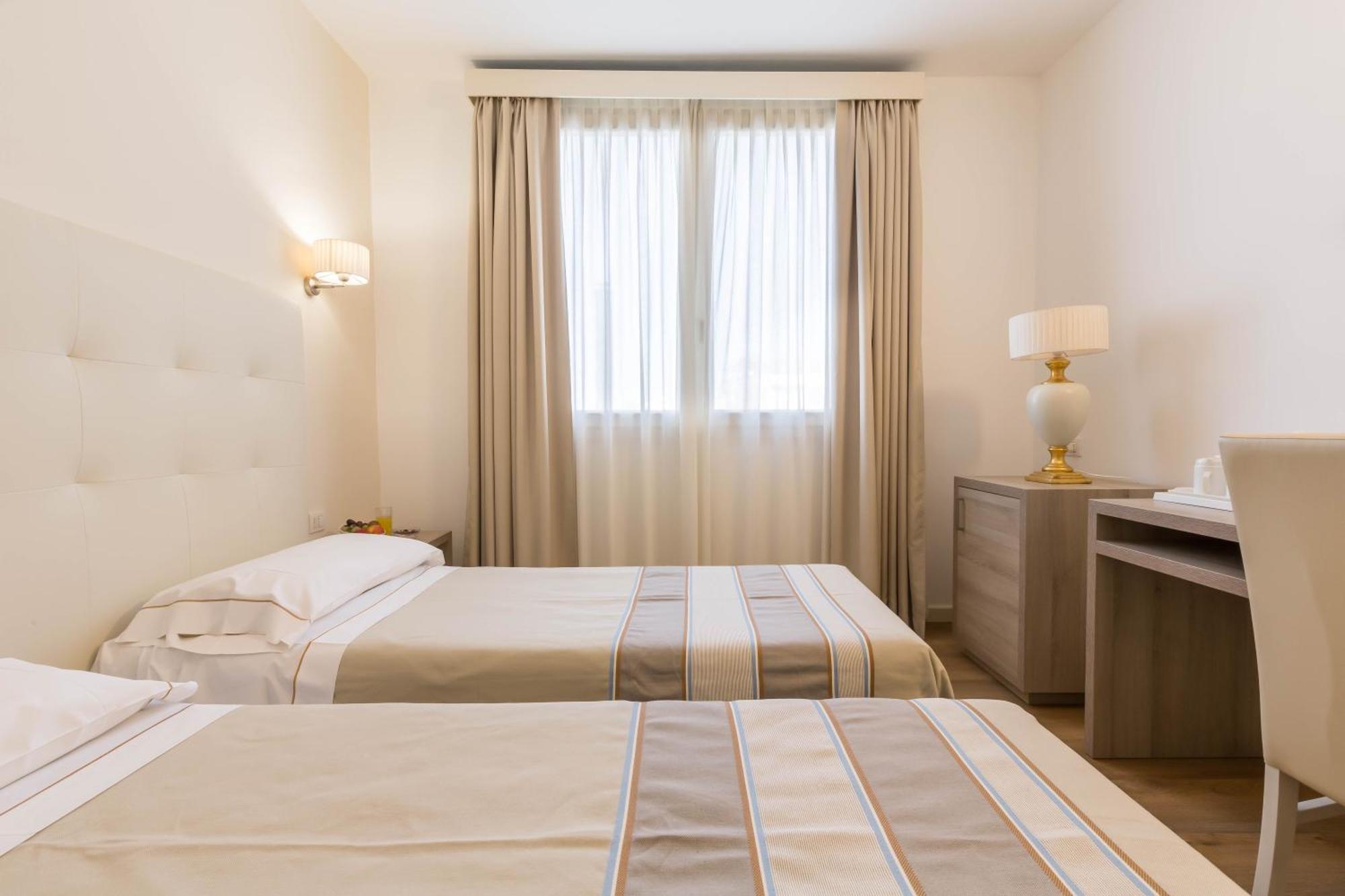 Hotel Catalunya Alghero Ngoại thất bức ảnh